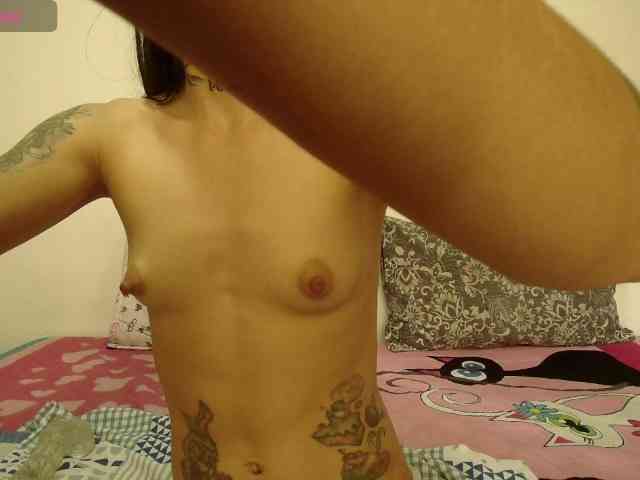 EmmaHerby1 webcam
