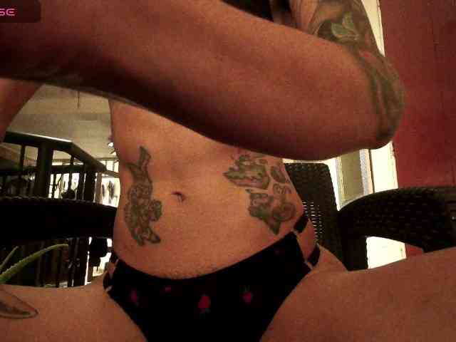 EmmaHerby1 webcam