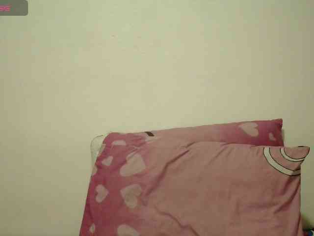 EmmaHerby1 webcam