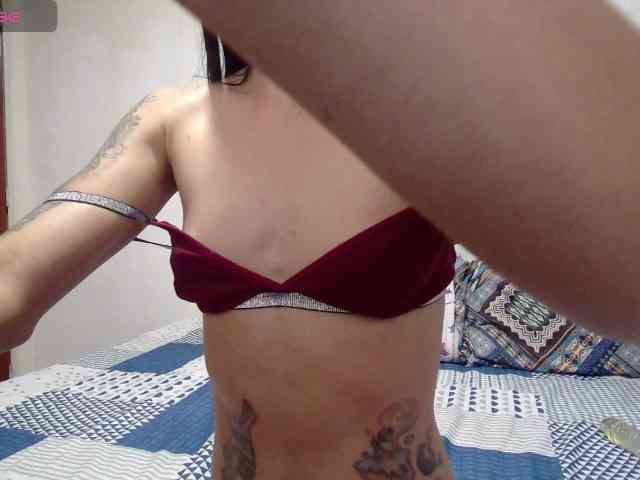 EmmaHerby1 webcam