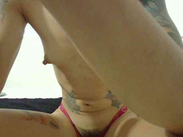EmmaHerby1 webcam