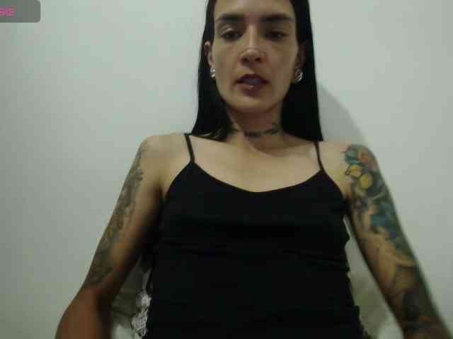 EmmaHerby1 webcam