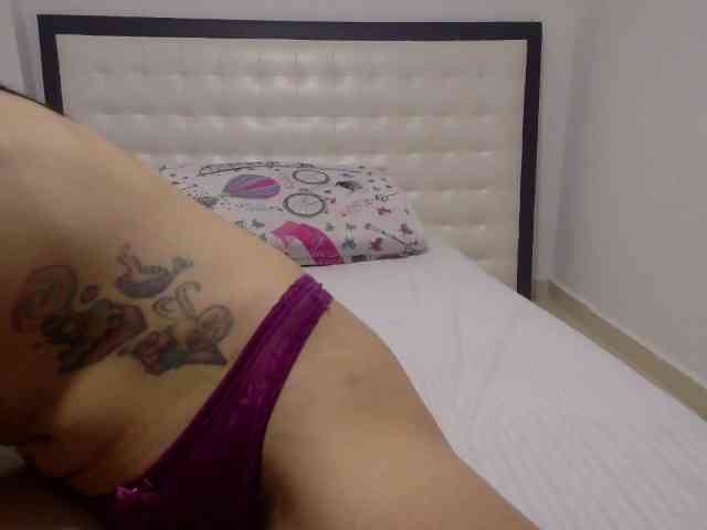 EmmaHerby1 webcam