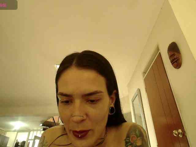 EmmaHerby1 webcam