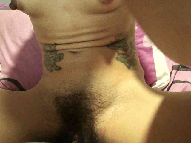 EmmaHerby1 webcam