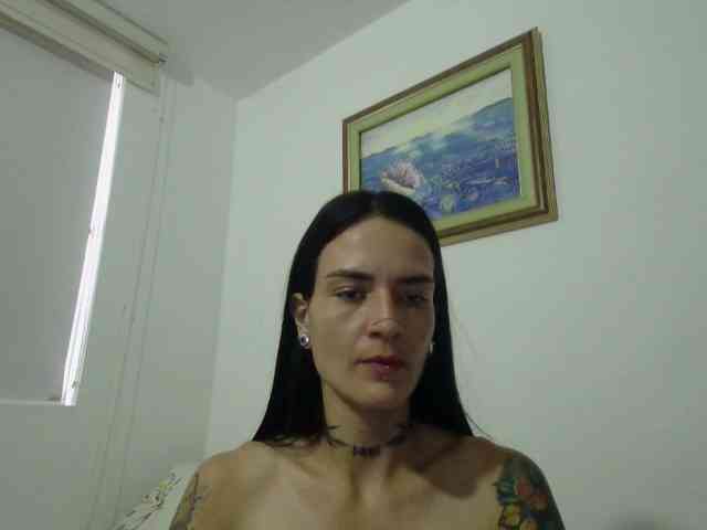 EmmaHerby1 webcam