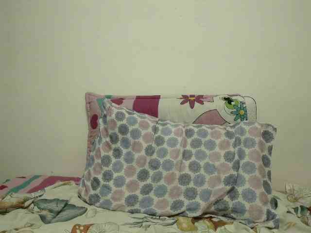 EmmaHerby1 webcam