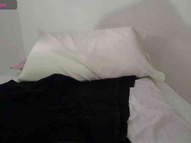 EmmaHerby1 webcam