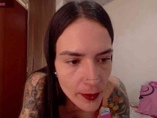 EmmaHerby1 webcam