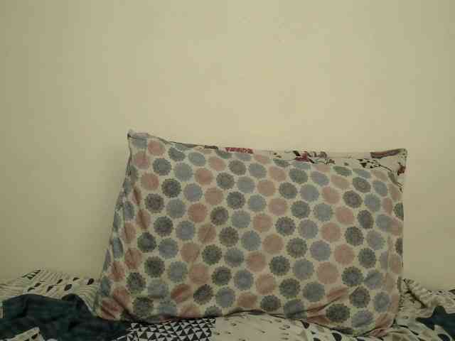 EmmaHerby1 webcam