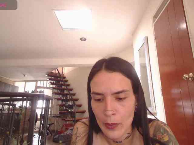 EmmaHerby1 webcam