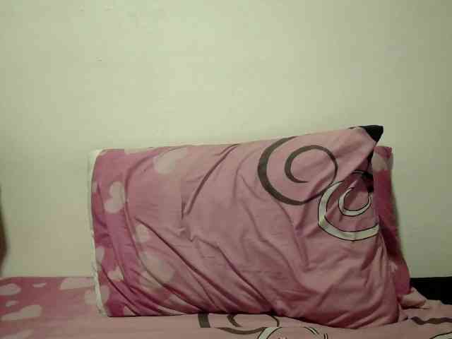 EmmaHerby1 webcam