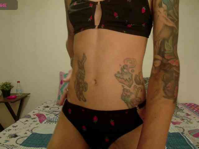 EmmaHerby1 webcam