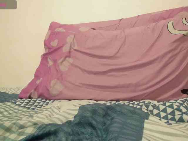 EmmaHerby1 webcam