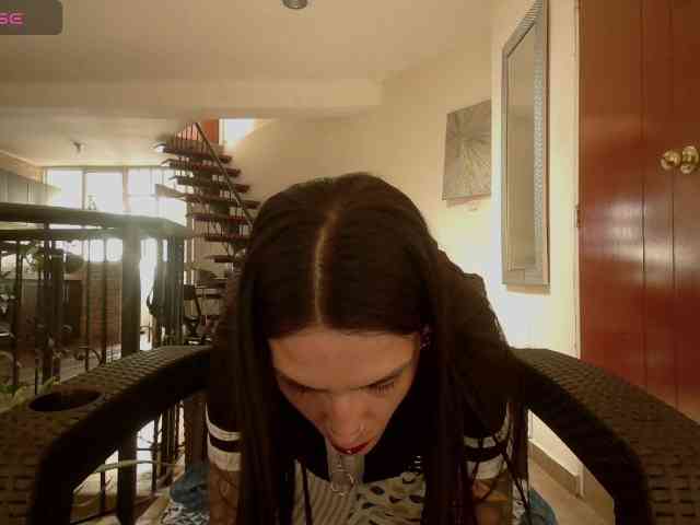 EmmaHerby1 webcam