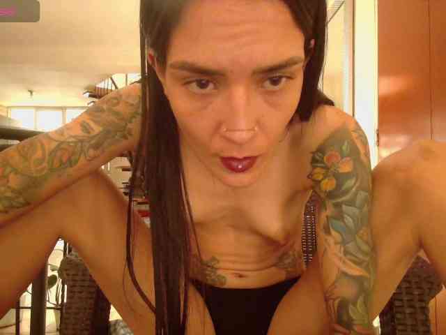 EmmaHerby1 webcam