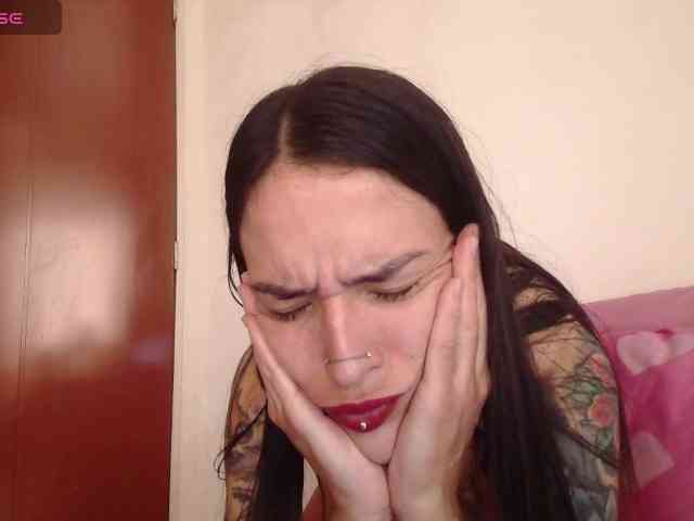 EmmaHerby1 webcam