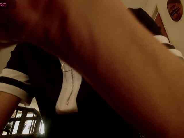EmmaHerby1 webcam