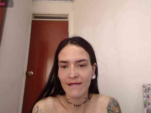 emmaherby1 Live Webcam on BongaCams
