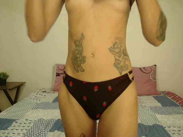 EmmaHerby1 webcam