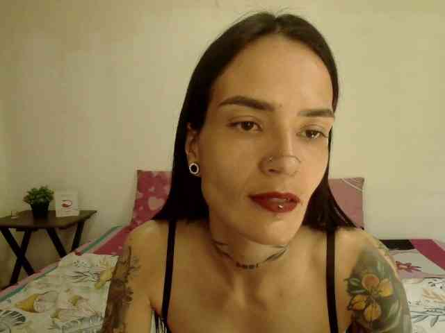 EmmaHerby1 webcam