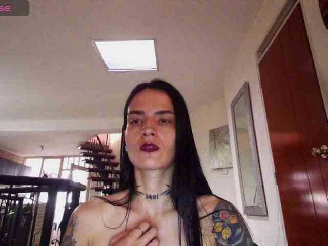 EmmaHerby1 webcam