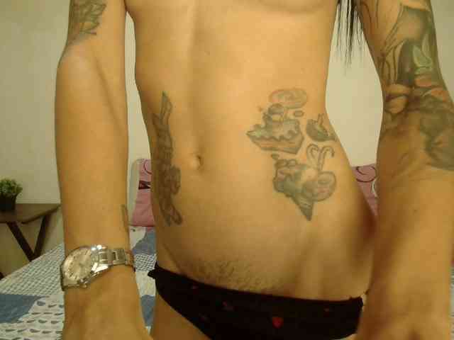 EmmaHerby1 webcam