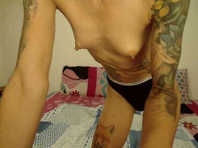 EmmaHerby1 webcam