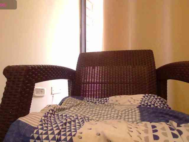 EmmaHerby1 webcam