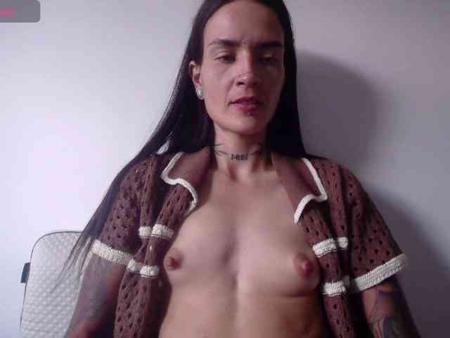 EmmaHerby1 webcam