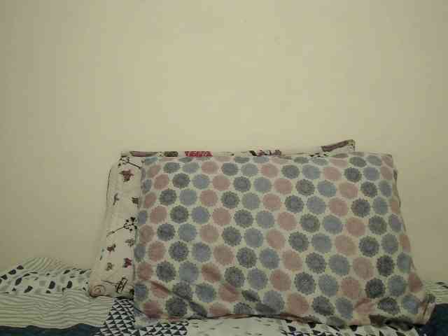 EmmaHerby1 webcam