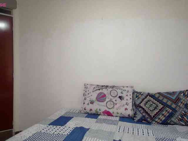 Modelo: EmmaHerby1