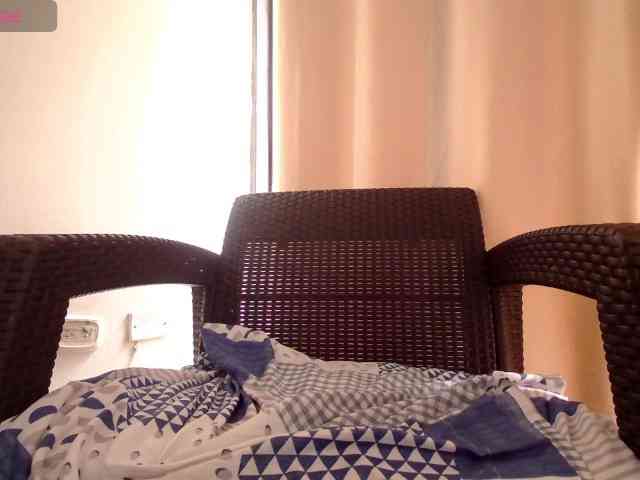 EmmaHerby1 webcam