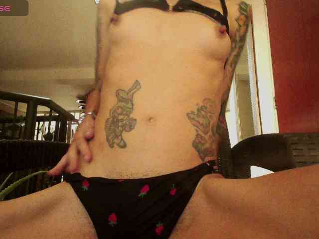 EmmaHerby1 webcam
