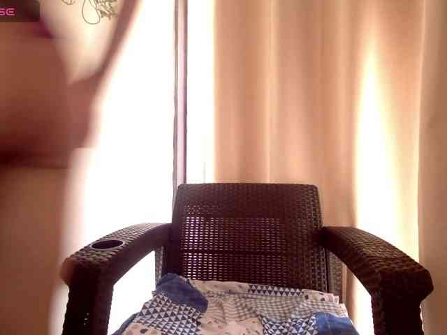 EmmaHerby1 webcam