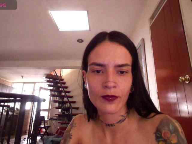 EmmaHerby1 webcam