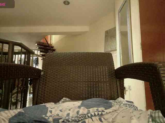 EmmaHerby1 webcam