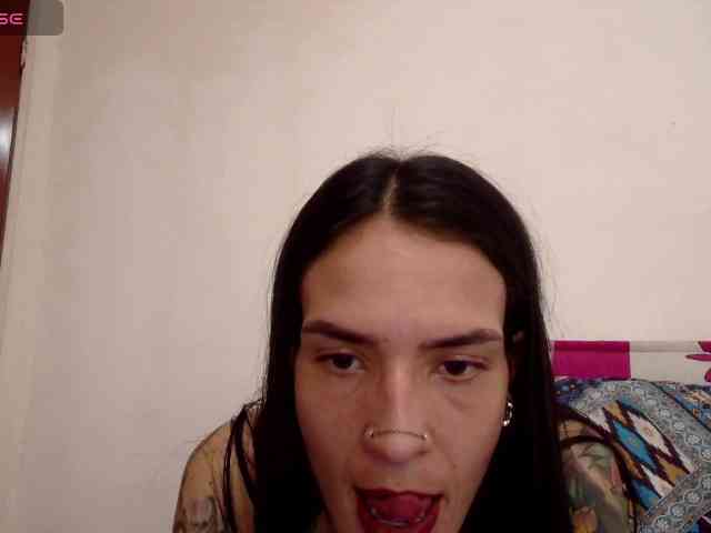 EmmaHerby1 webcam