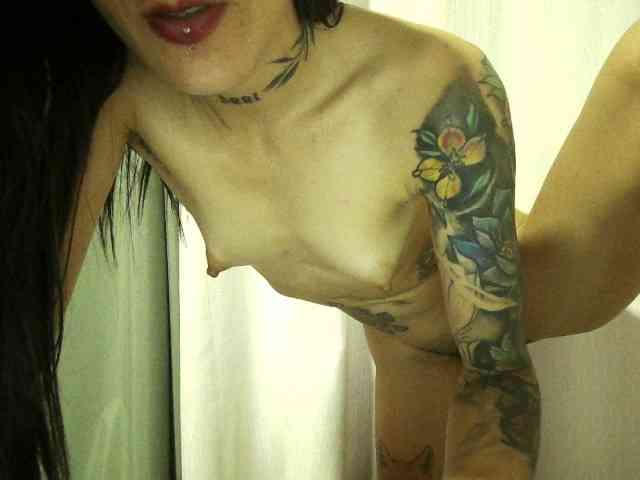 EmmaHerby1 webcam