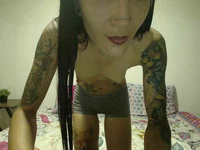 EmmaHerby1 webcam