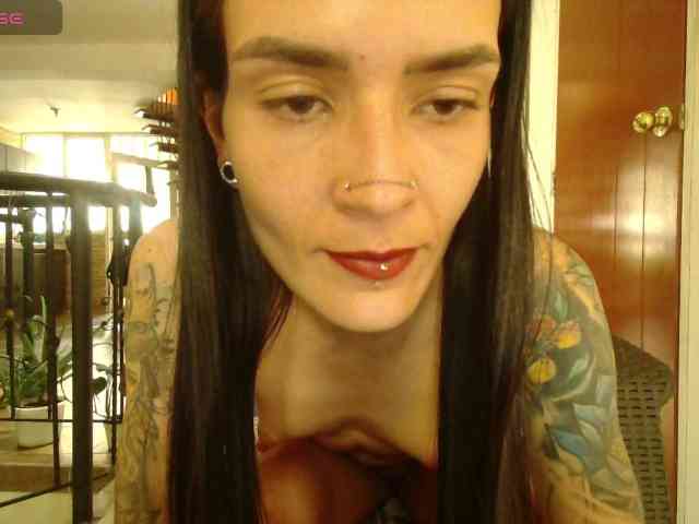 EmmaHerby1 webcam