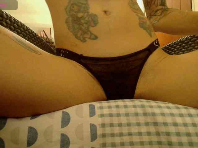 EmmaHerby1 webcam