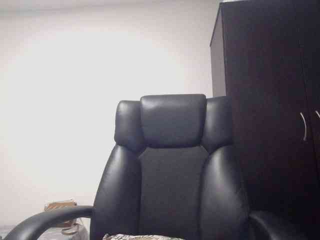 EmmaHerby1 webcam