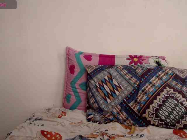 EmmaHerby1 webcam