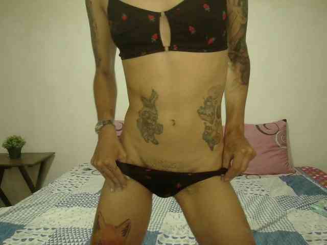 EmmaHerby1 webcam