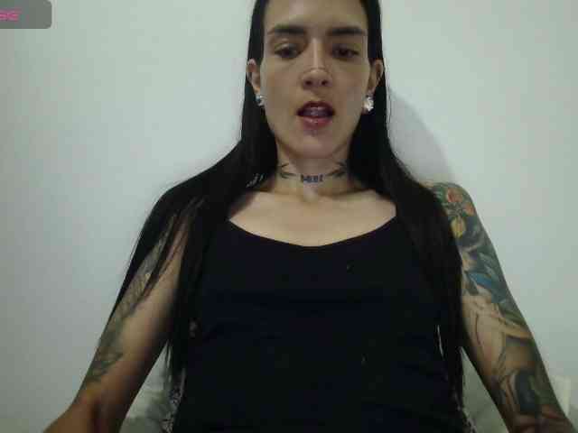 EmmaHerby1 webcam