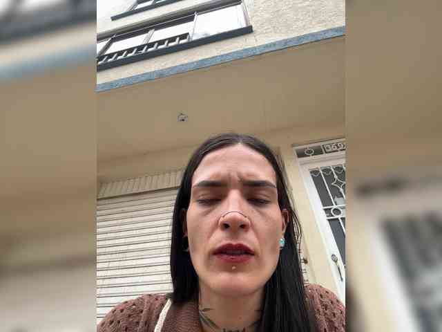 EmmaHerby1 webcam
