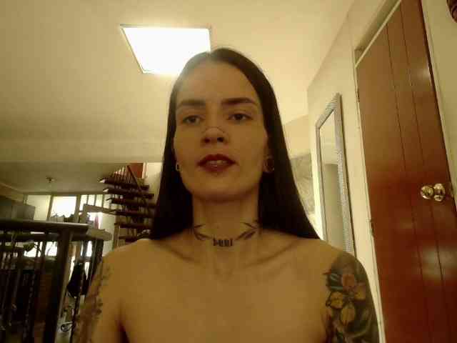 EmmaHerby1 webcam
