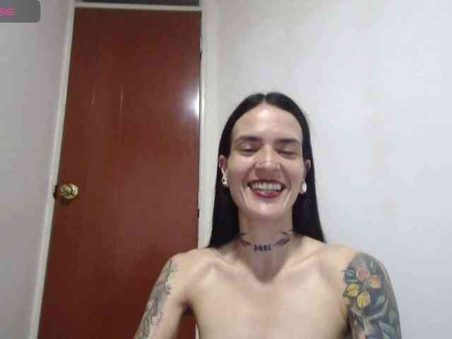 EmmaHerby1 webcam