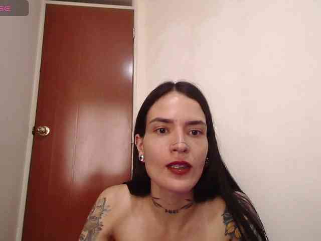 EmmaHerby1 webcam